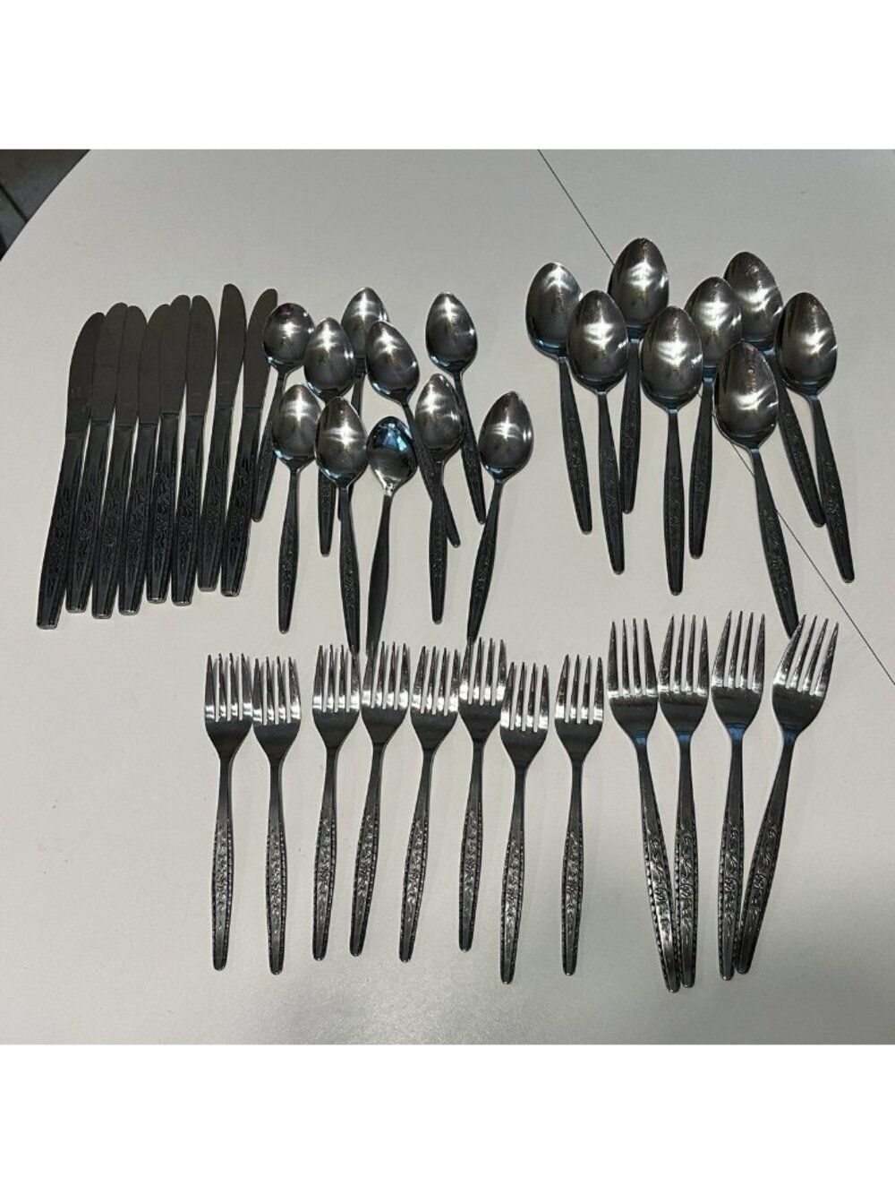 38 pc Vintage MCM Interpur INR7 Stainless Flatware Spoons Forks Knives Floral - Picture 4 of 7